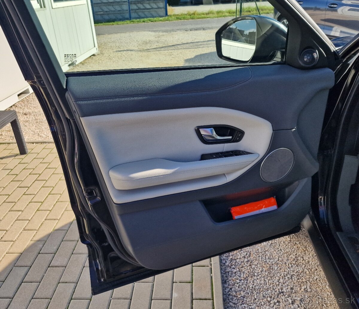 LAND ROVER RANGE ROVER EVOQUE 2.0 TD4 4x4 /MOŽNÝ ODPOČET DPH - 11