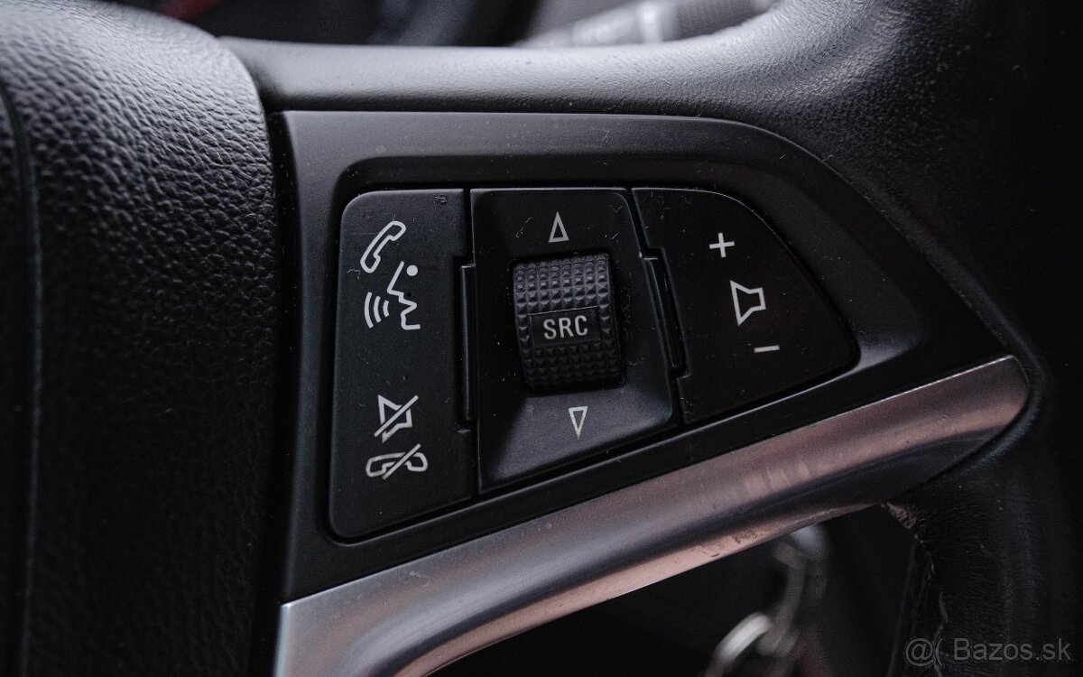 2011 Opel Insignia 2.0CDTI - 11