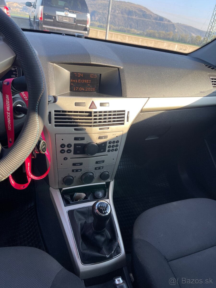 Opel astra H 1.9cdti - 11