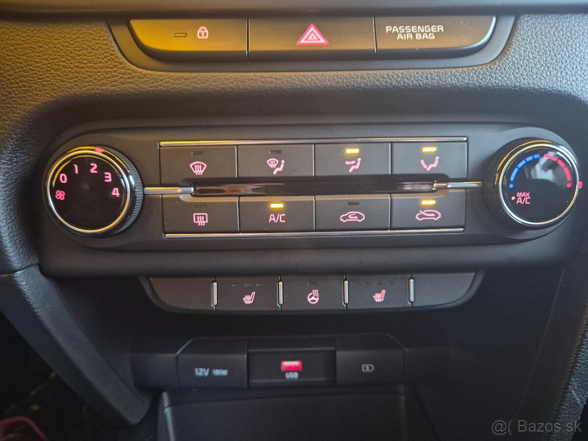 Kia Ceed SW -LEN 21tis. KM- 1.0 T-GDi Silver,SK Pôvod - 11