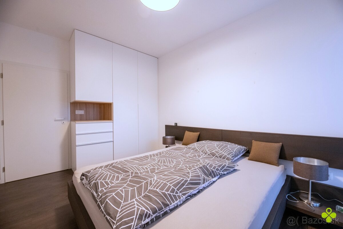 Štýlový 2-izbový byt na prenájom s lodžiou a parkovaním - 11
