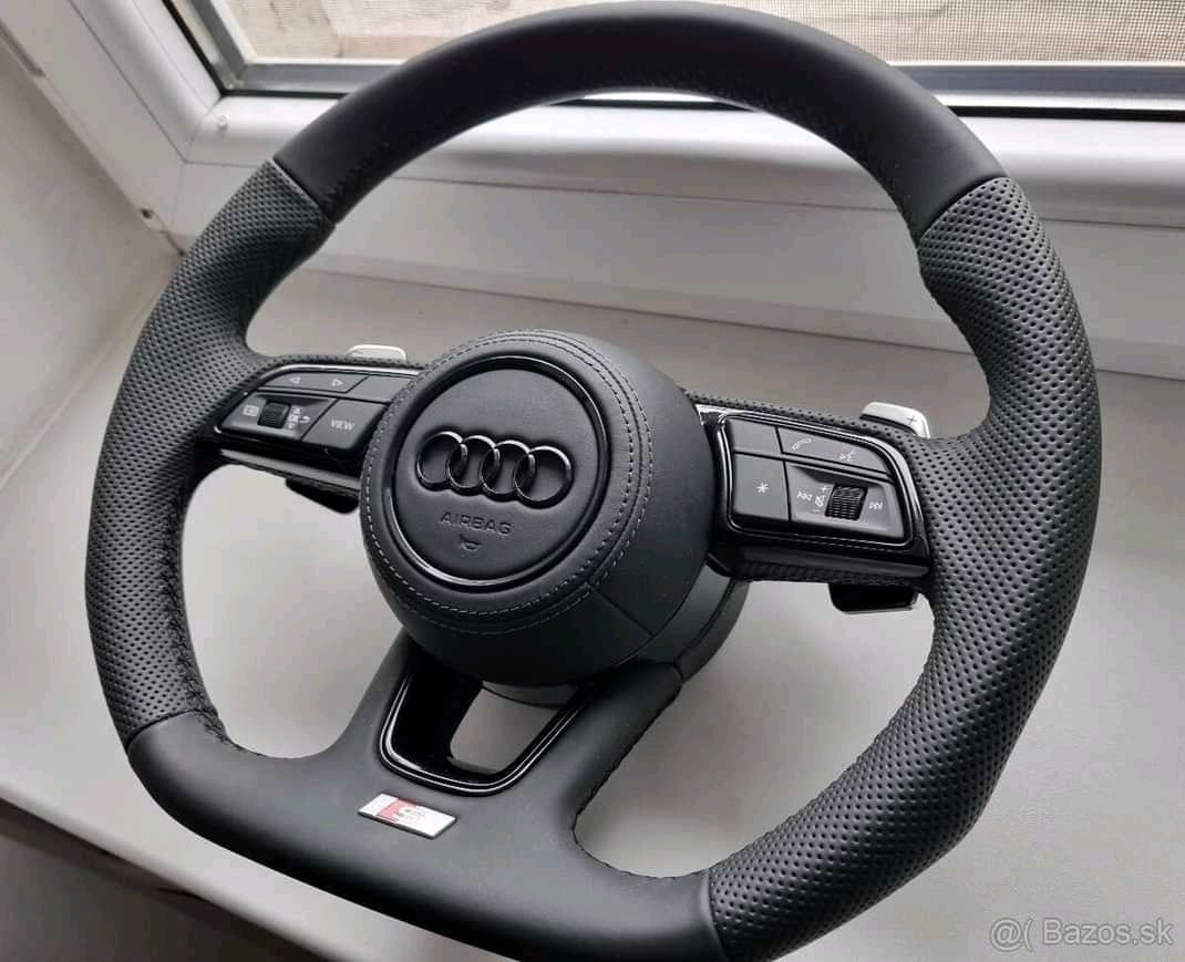 AUDI MULTIFUNKCNY VOLANT ZKOSENY RS PADLAMI - 11