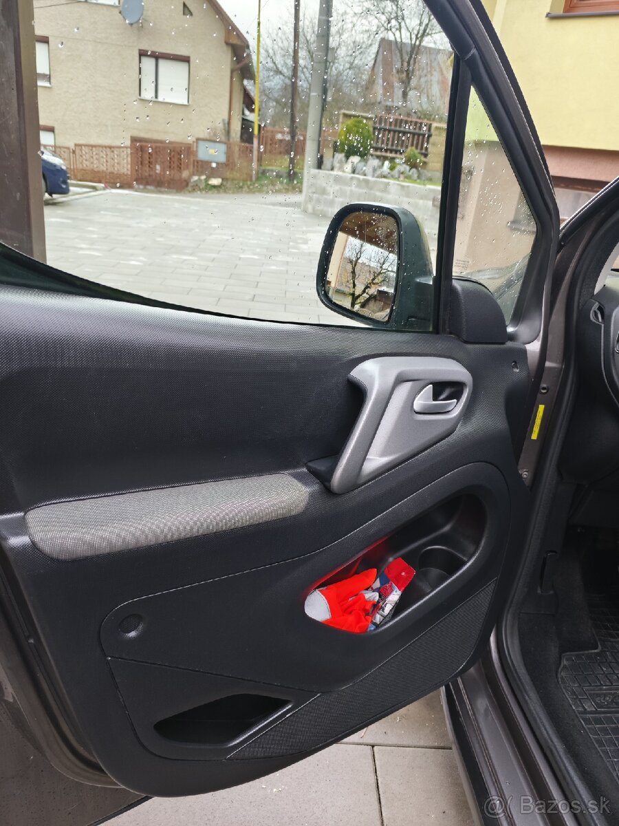 Peugeot partner tepee 1.6 hdi - 11