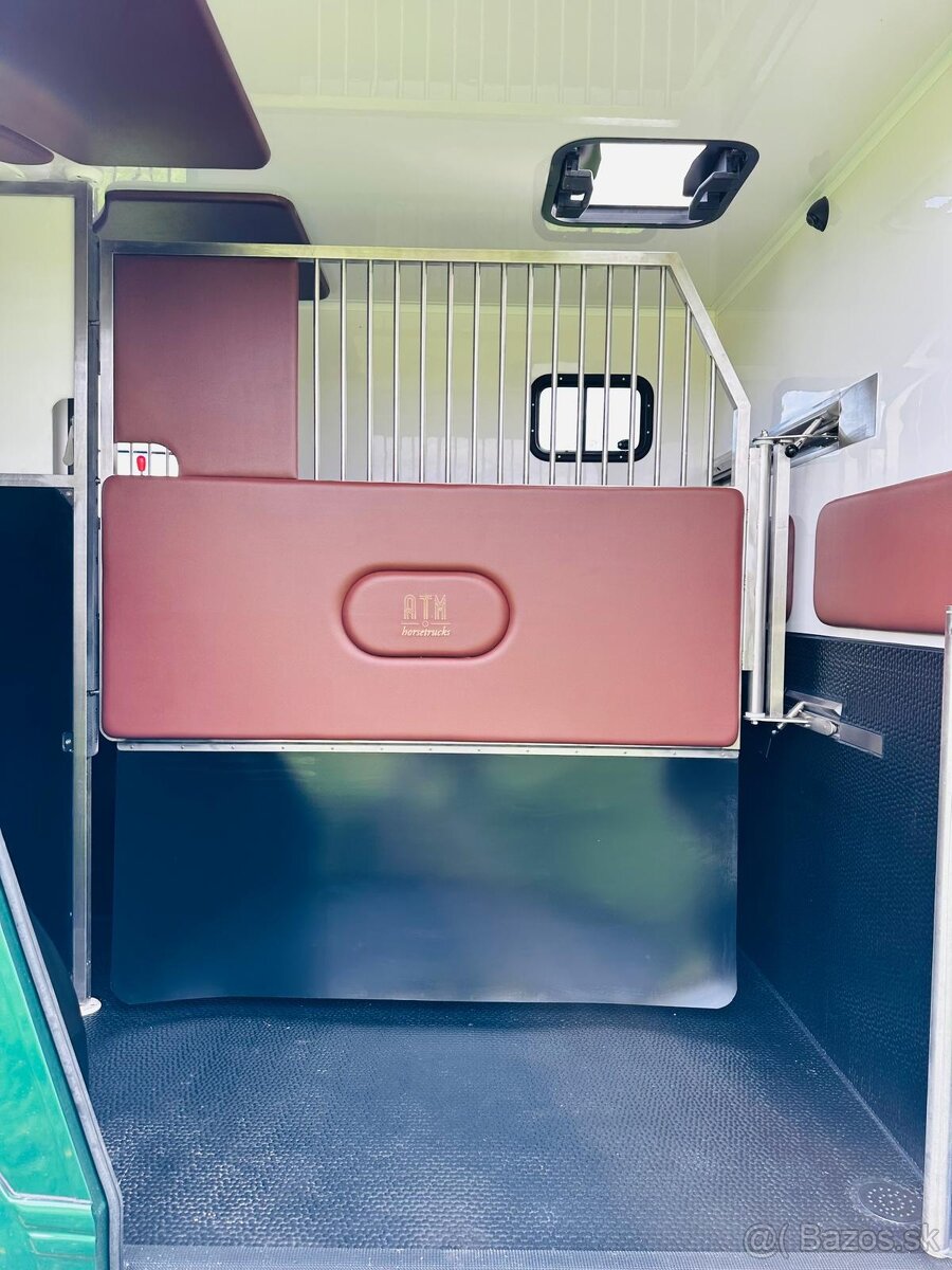 Přepravník koní Renault ATM 5-místný / Automat - 11