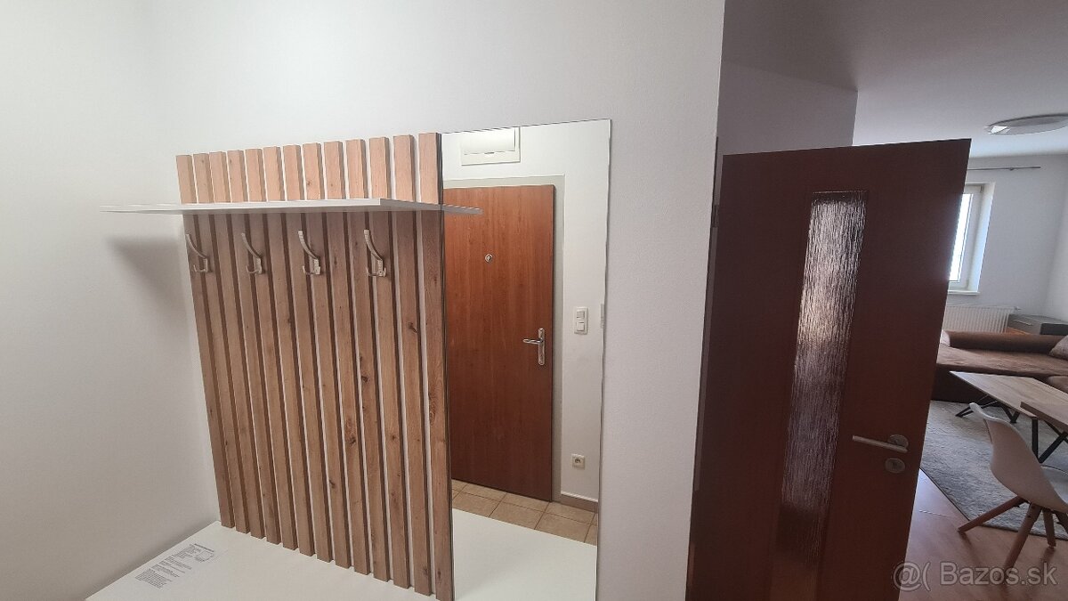 Predám 2-izbový byt v Petržalke na Šustekovej - 11