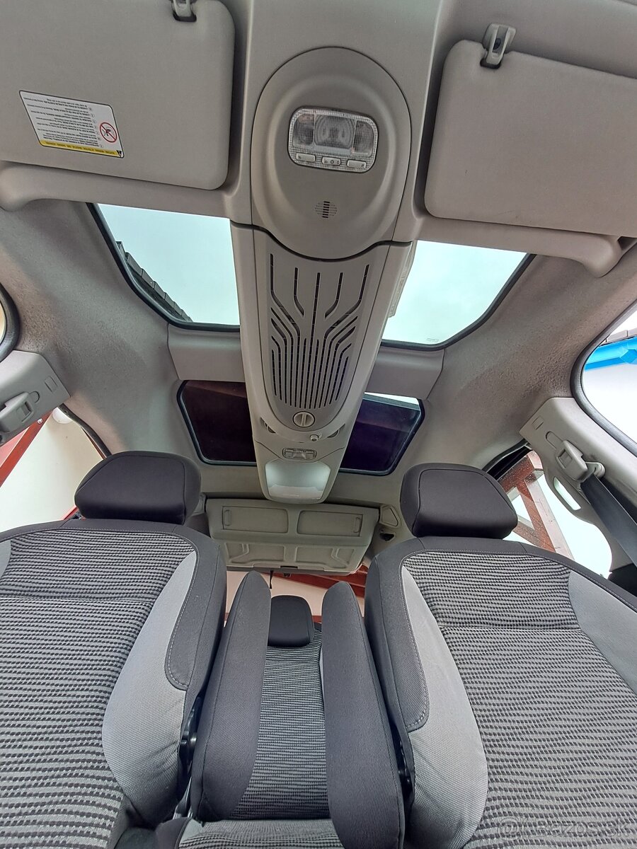 Peugeot Partner Tepee Outdoor 1,6 HDI / Panoráma - 11