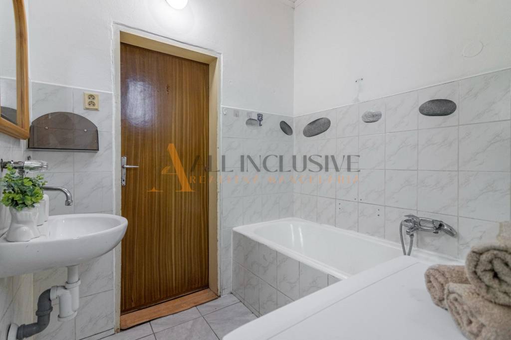 ALL INCLUSIVE l NA PREDAJ DVOJPODLAŽNÝ RODINNÝ DOM, KOLÁROVO - 11