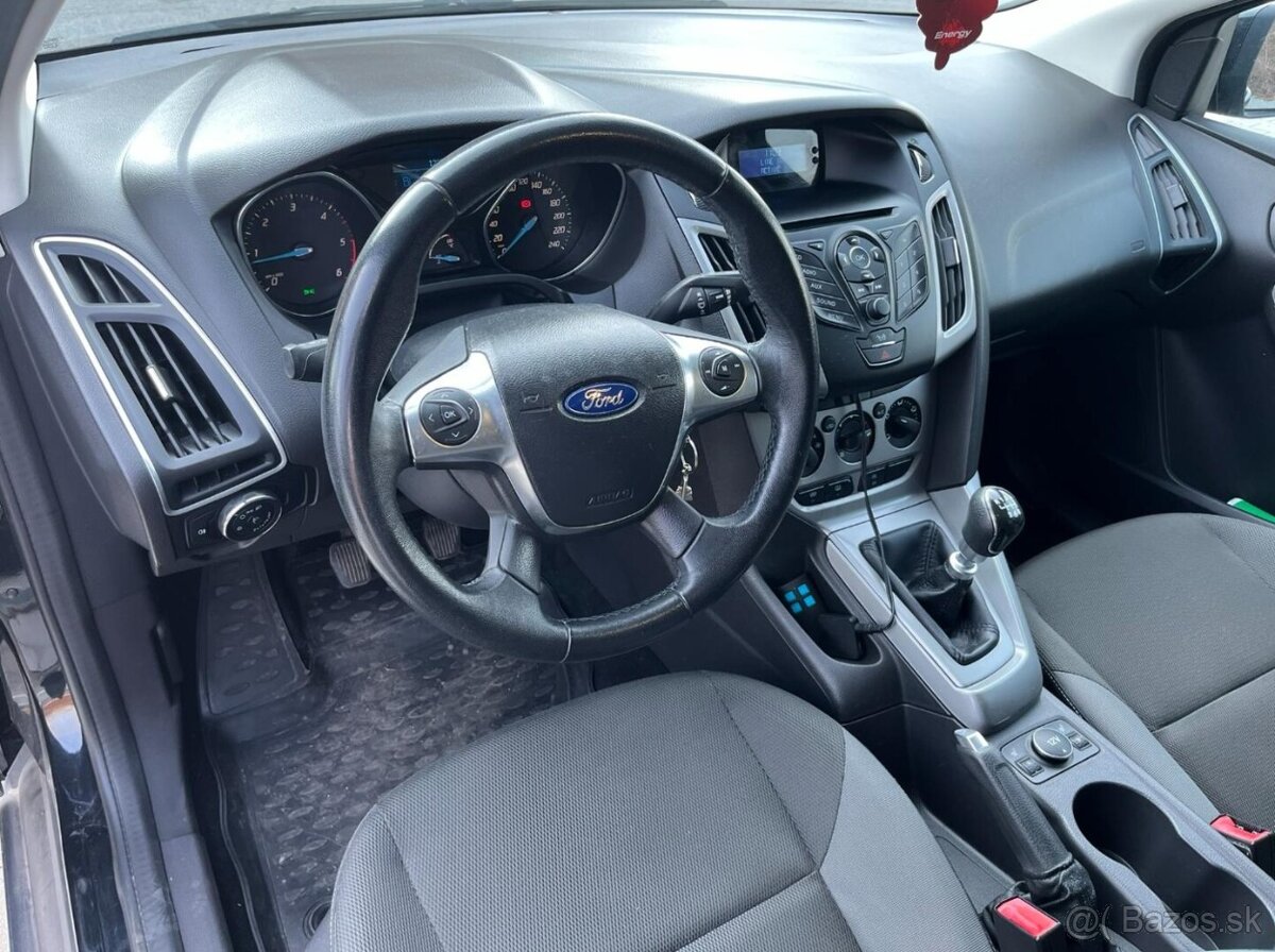 Ford Focus 1.6TDCi - 11