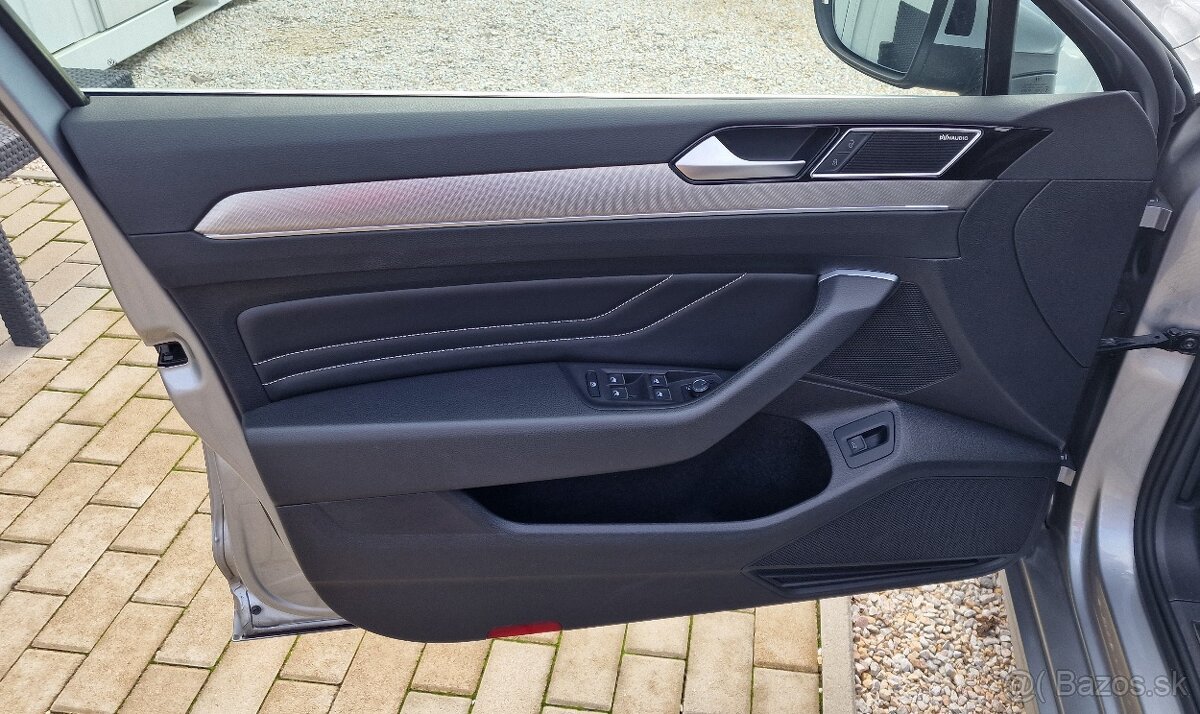 VOLKSWAGEN PASSAT VARIANT 2.0 TDI R-LINE DSG - 11