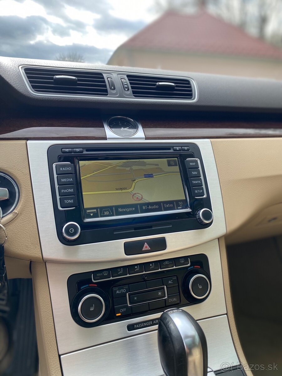 Volkswagen Passat B7 Highline 2.0TDI DSG - 11