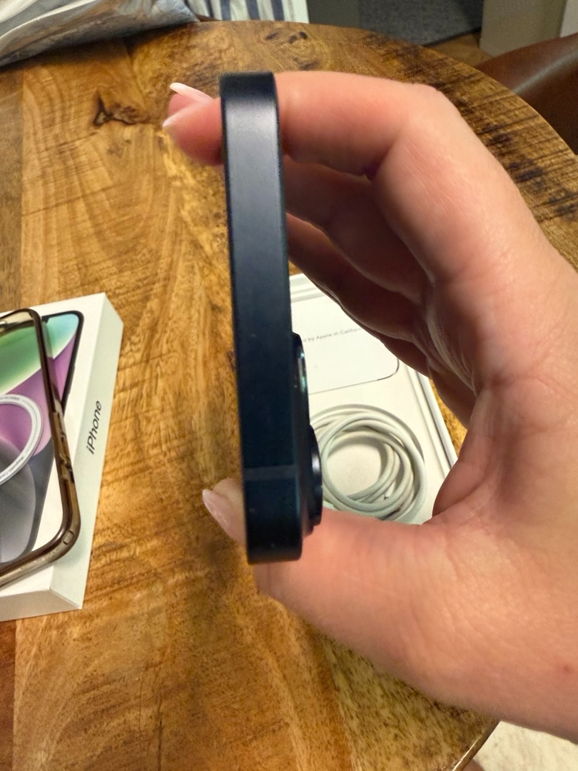 iPhone 14 126GB - 11