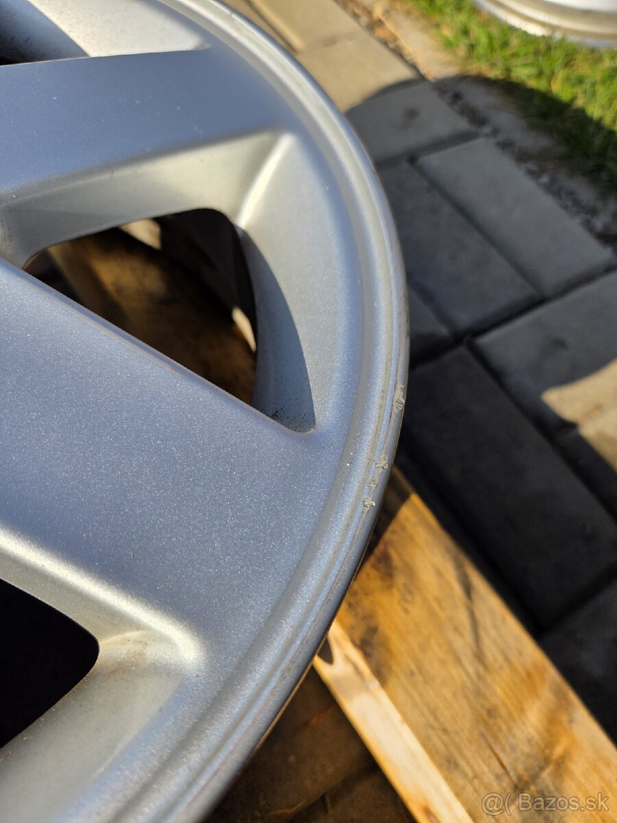 Elektróny Suzuki - Hayes Lemmerz - R14 - 11