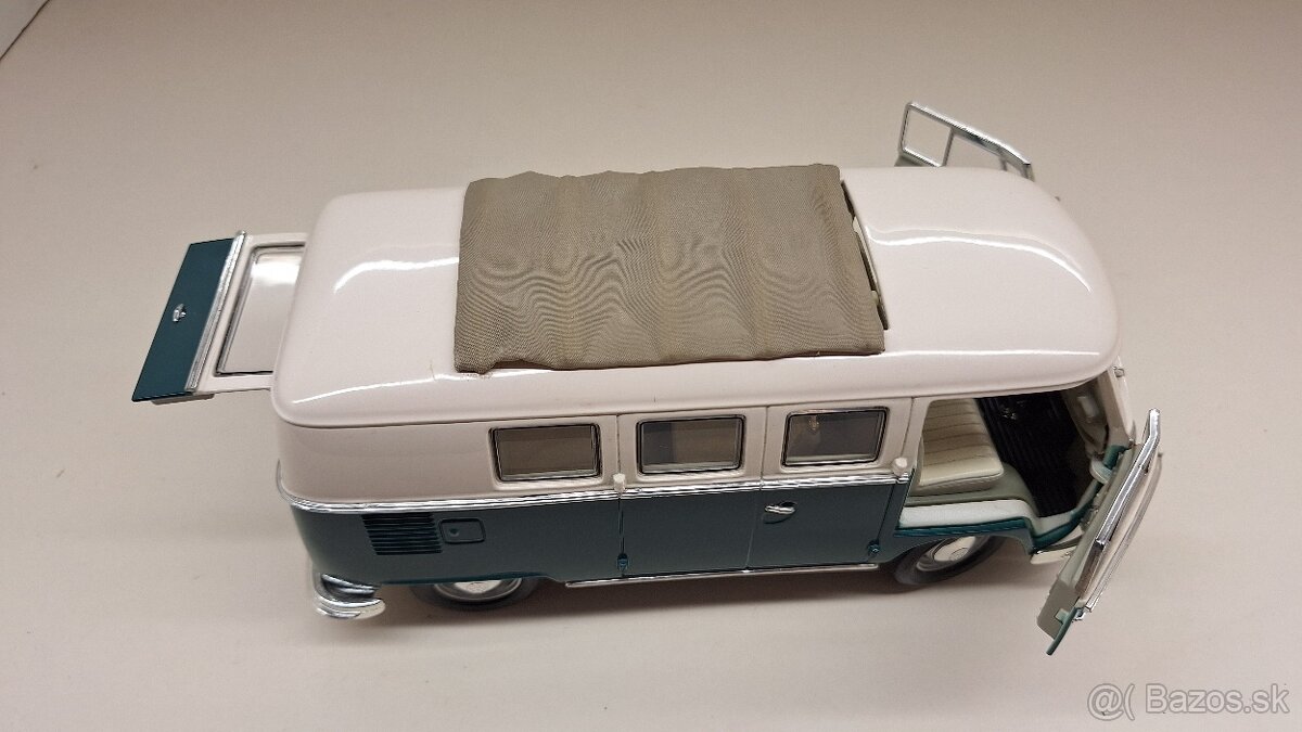 1:18 VOLKSWAGEN MICROBUS 1962 - 11