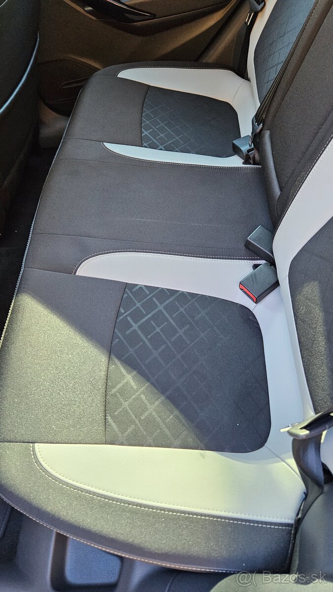 LADA VESTA CROSS 1.6 - 11