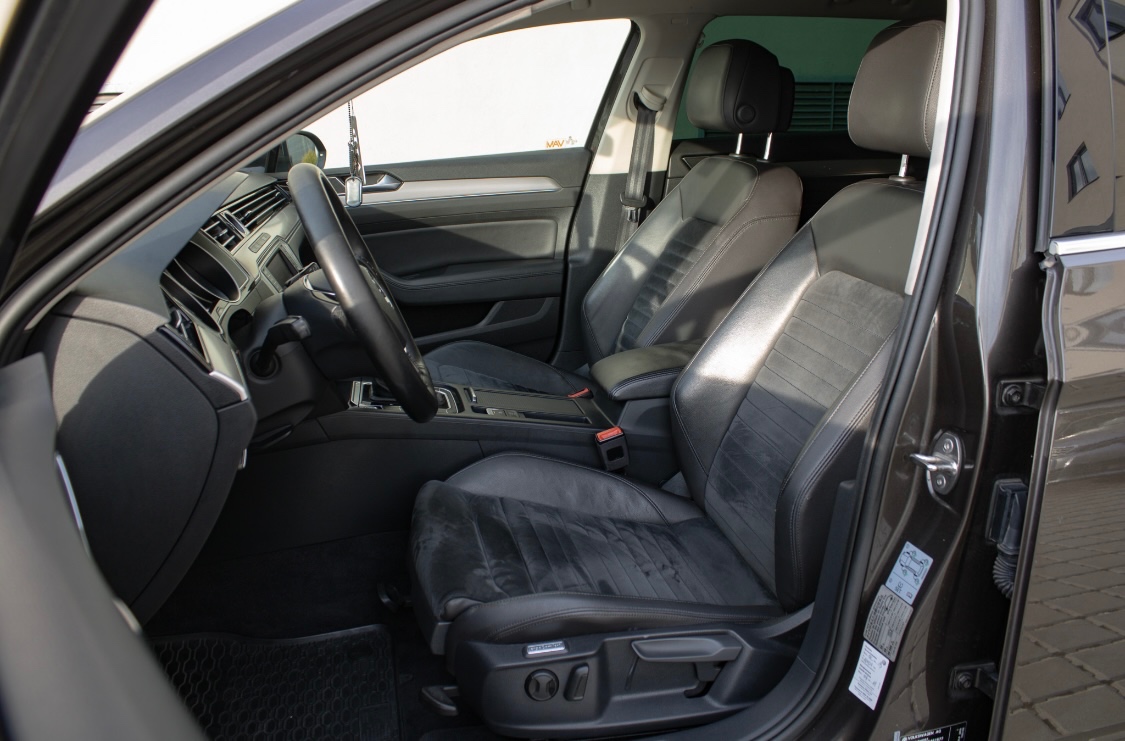 VW Volkswagen Passat Variant 2.0 TDI DSG Highline - 11