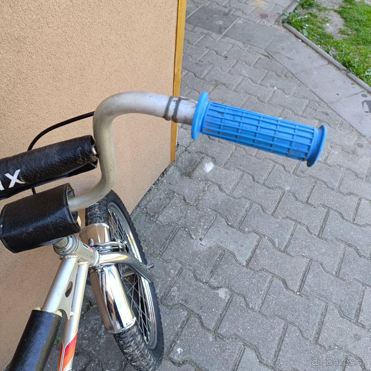 Starý bicykel BMX - 11