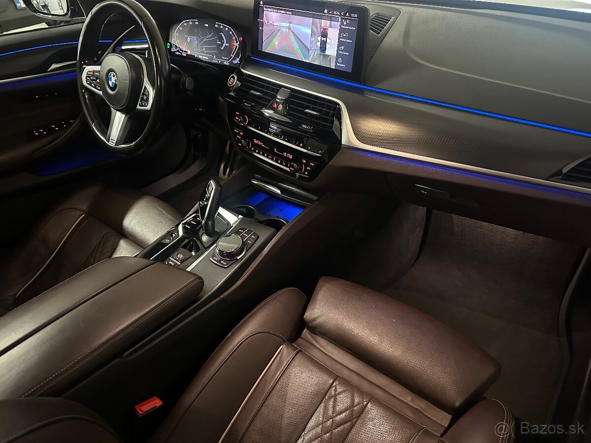 BMW 540d xDrive M-paket /Laser/Harman/kardon /Virtual/ DPH - 11