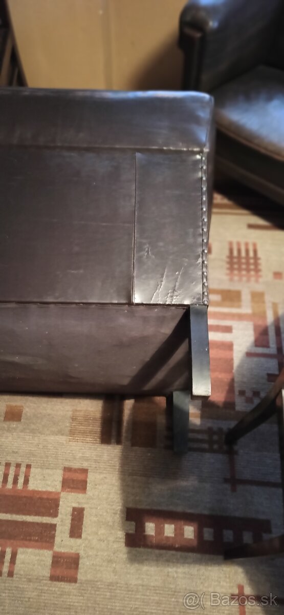 Luxusná trendová stará kožená sedačka + 2 kreslá - 11