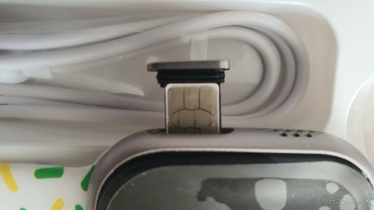 Smart hodinky s GSM a kamerou - 11