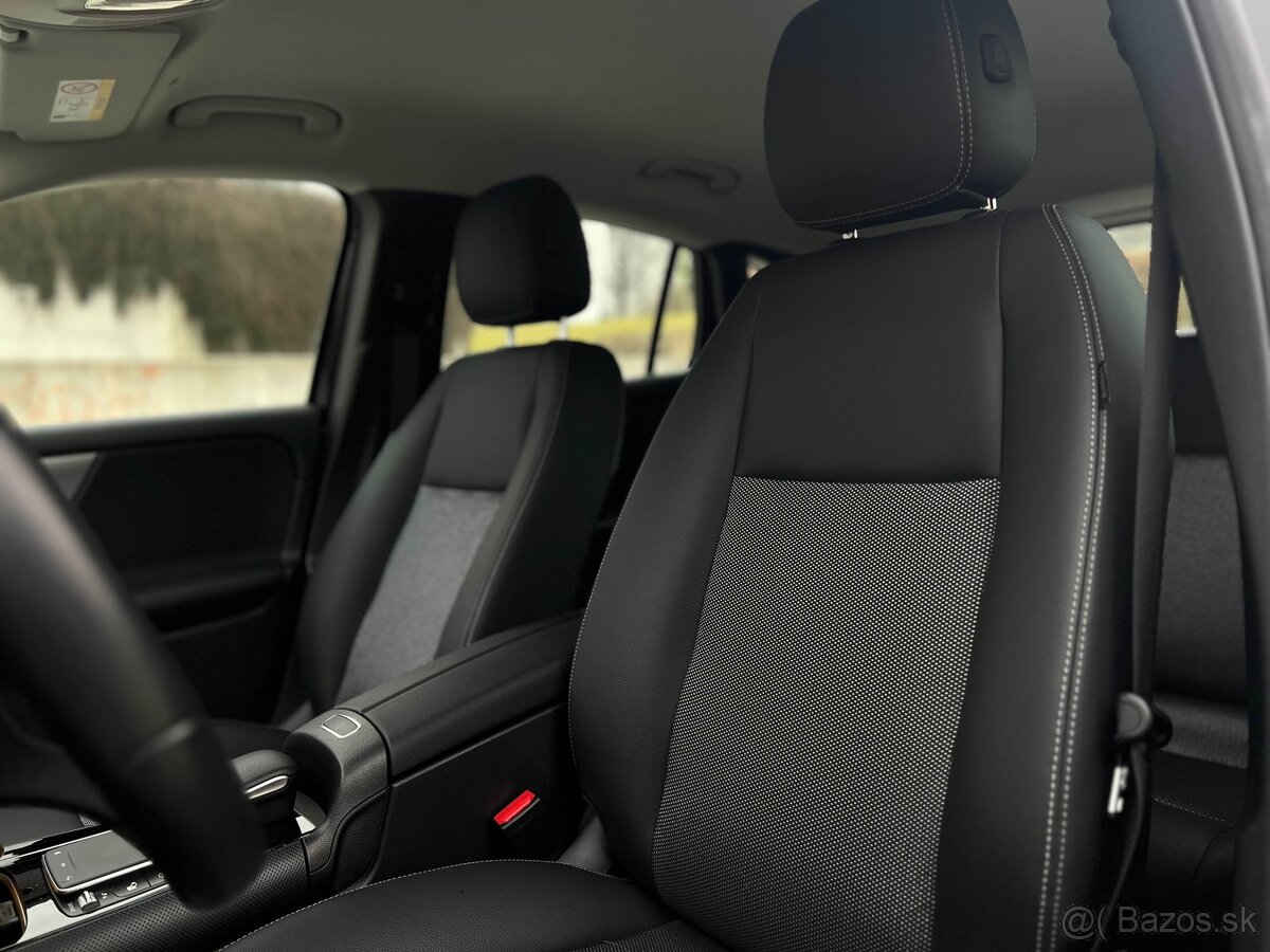 Mercedes Benz GLA180 A/T - 11