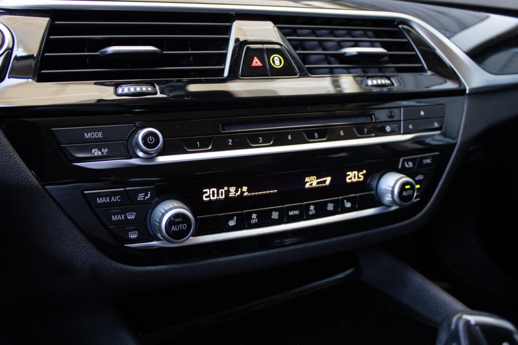 BMW 520d xDrive - 11