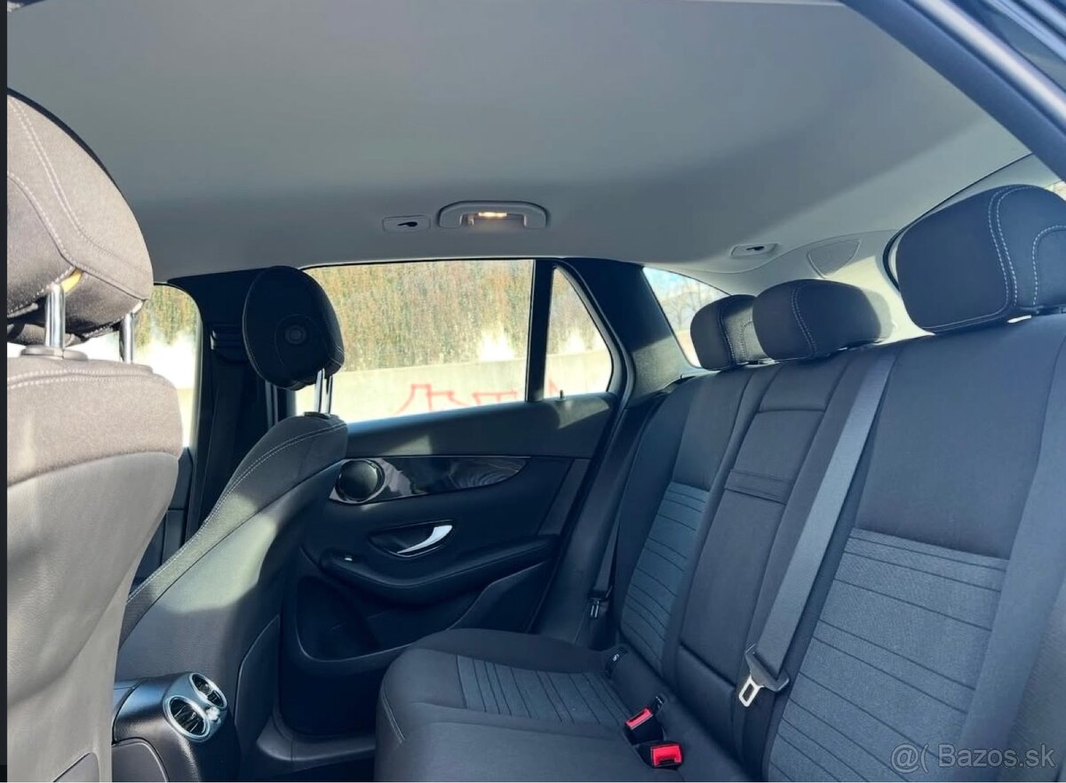 Mercedes Benz GLC220d 4Matic - 11
