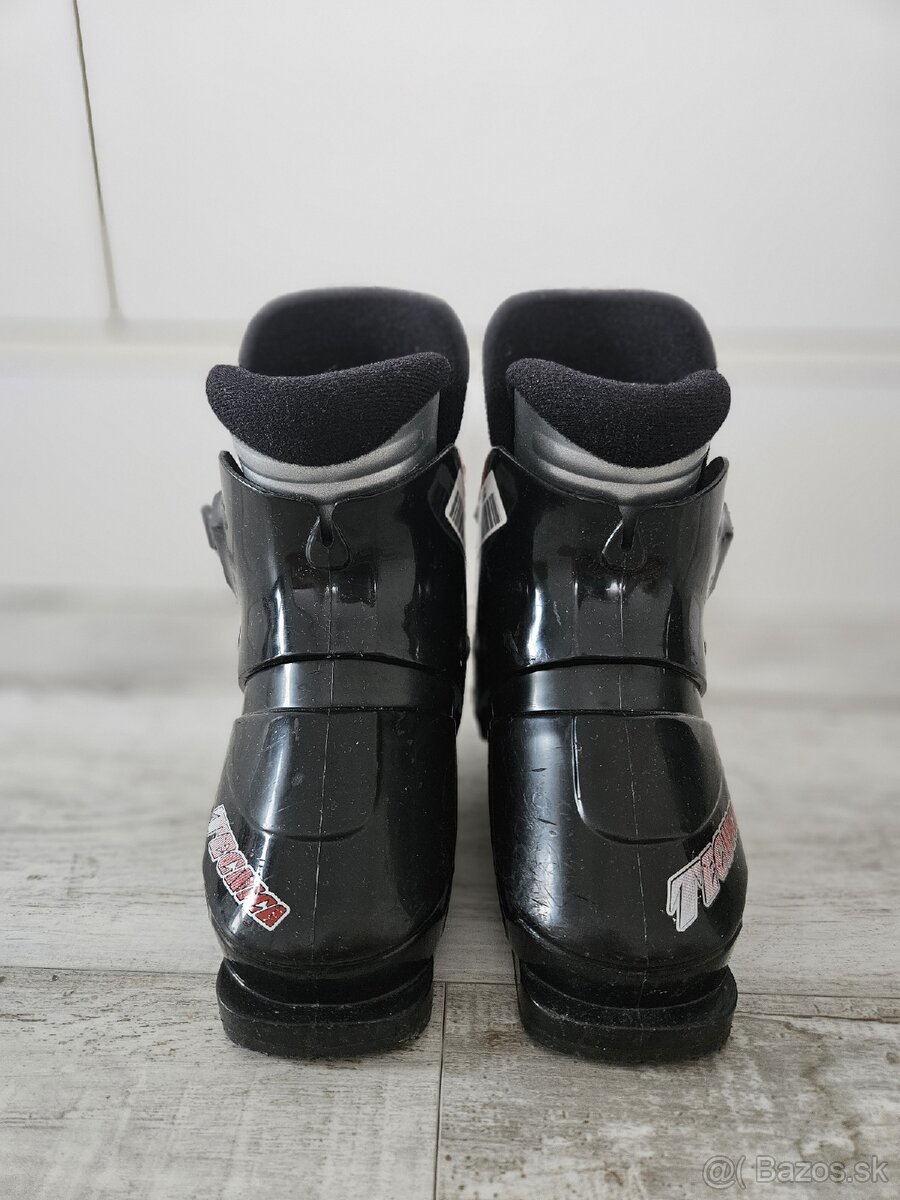 Predám detské lyžiarky s prilbou - 11