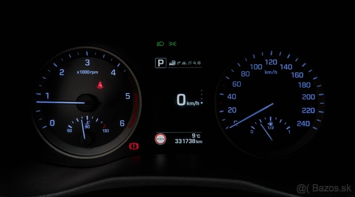 Hyundai Tucson 1.7 CRDi Premium 7DCT - 11