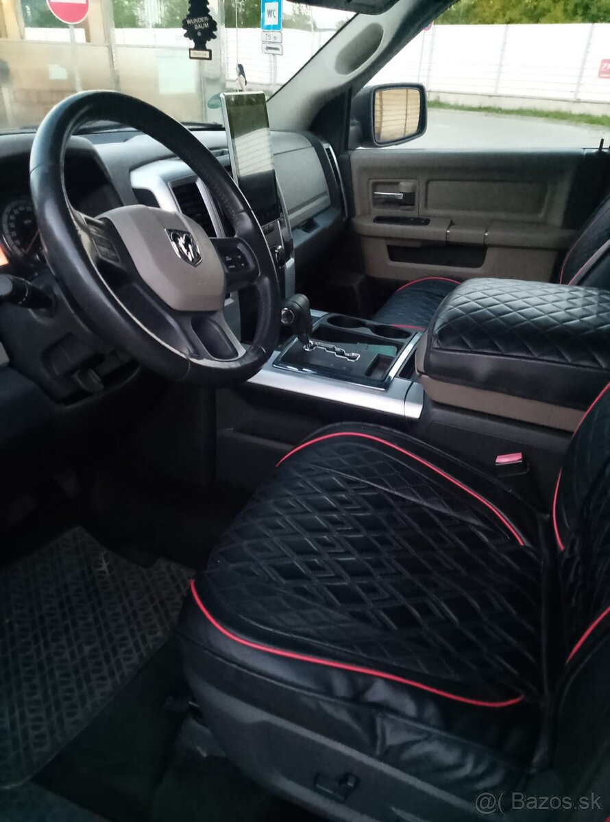 Dodge Ram 5,7 Hemi rok 2013 - 11