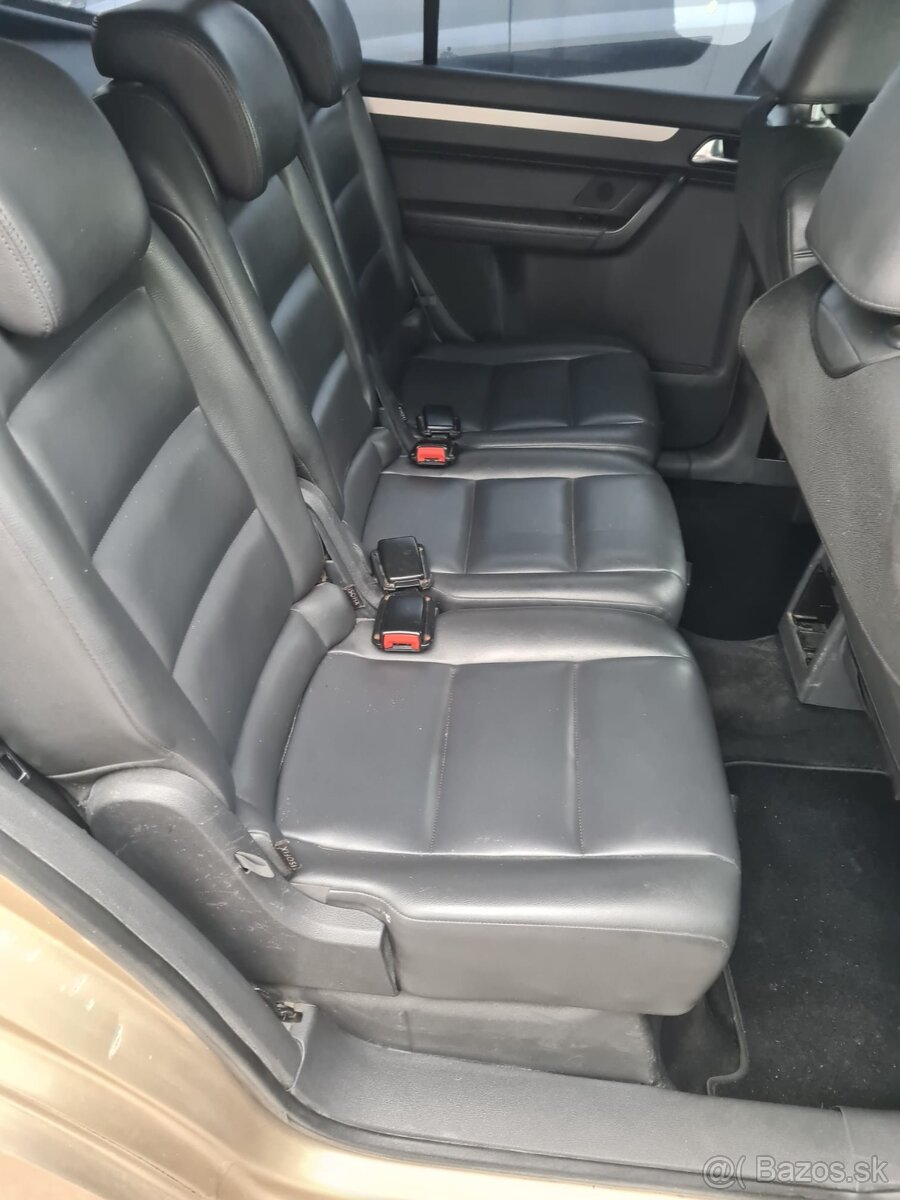 Volkswagen Touran 1,4tsi/Cng - 11