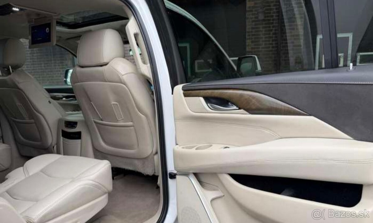 Cadillac Escalade 6.2 V8 rok 2020 - 11