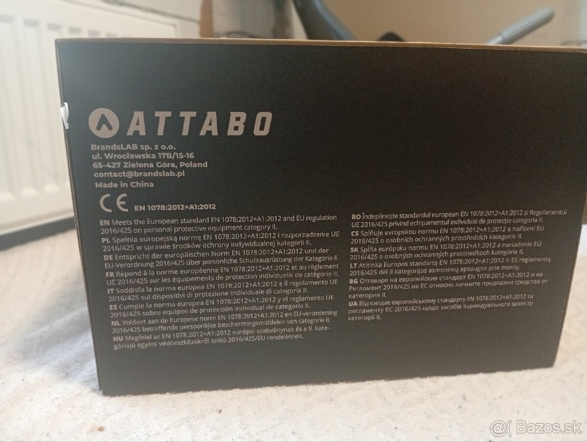 ČISTO NOVÁ PRILBA - 11