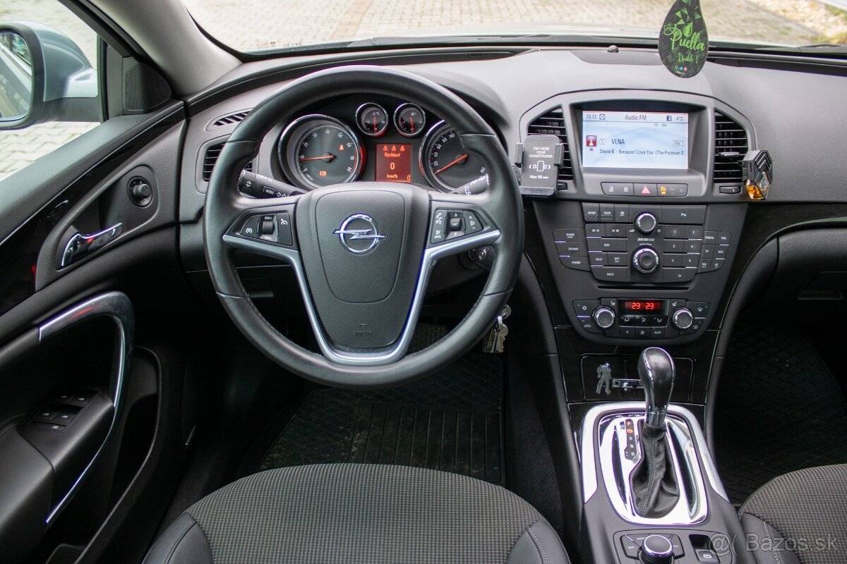 Opel Insignia 2.0 Turbo ECOTEC AWD Cosmo A/T, 162kW - 11