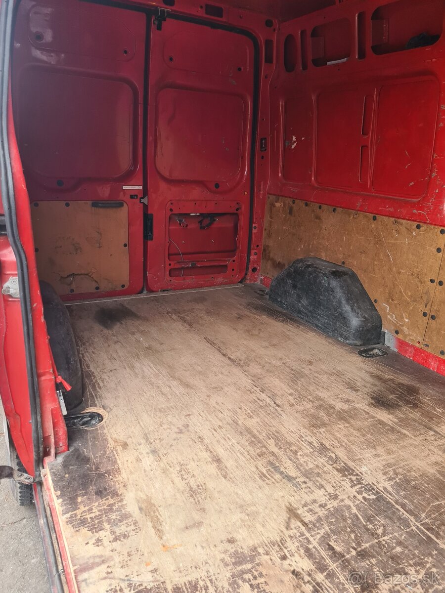 Ford Transit 2,2 diesel rok 2008 - 11