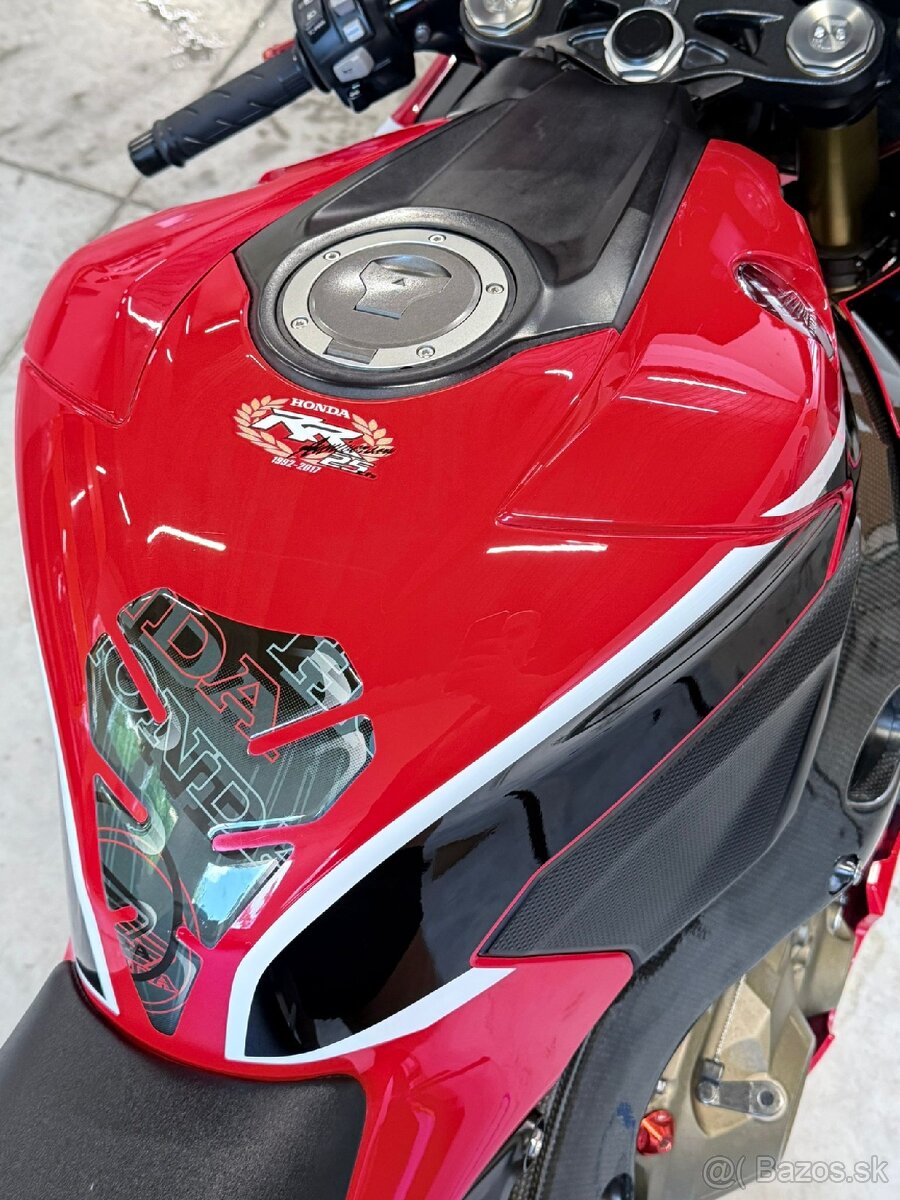 Honda CBR1000RR Anniversary - 11