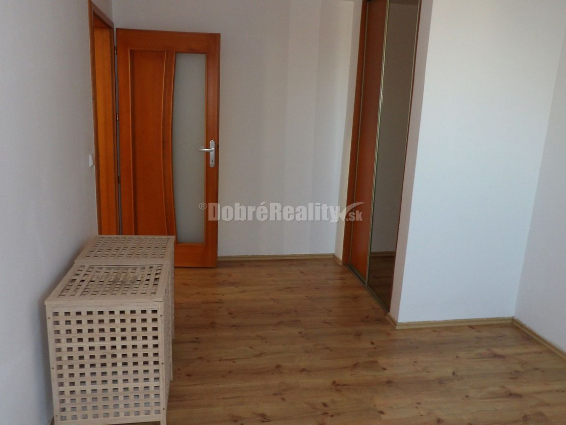 Štýlový rodinný dom na PREDAJ - 11