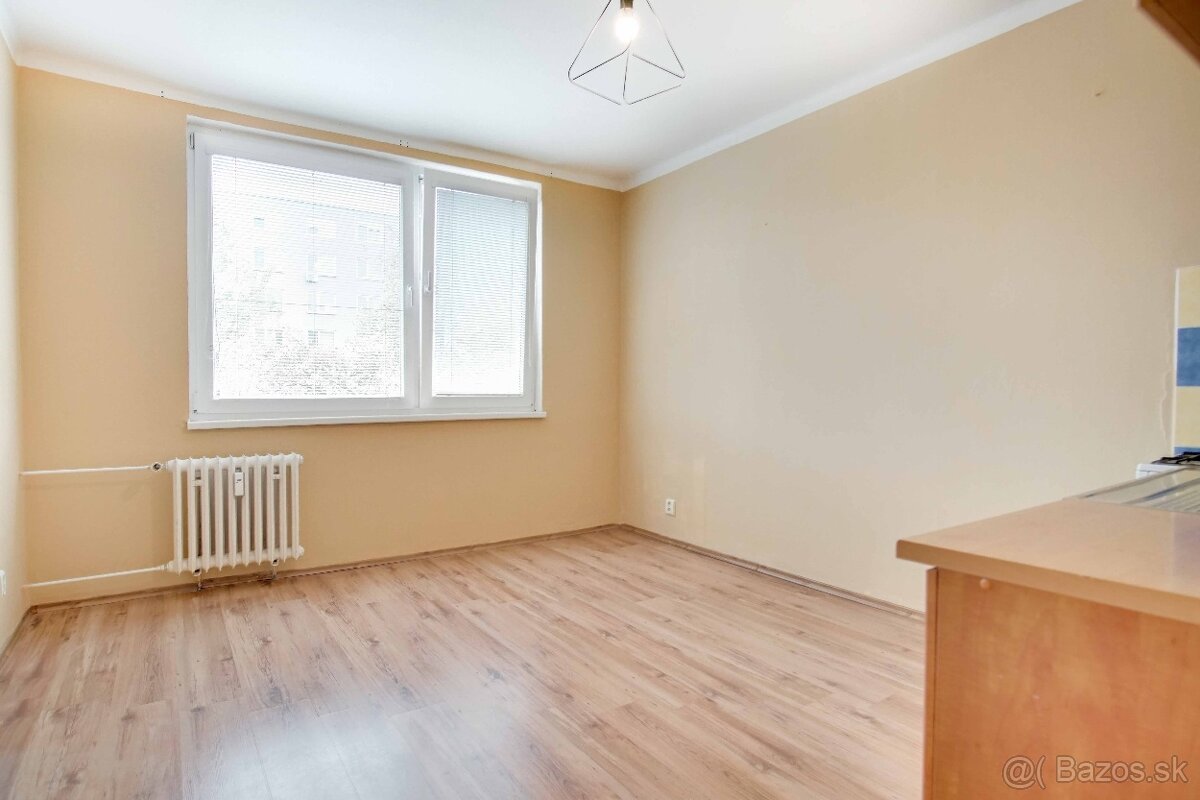 1-izbový byt blízko stanice, Nové Zámky – 35,87m2 - 11