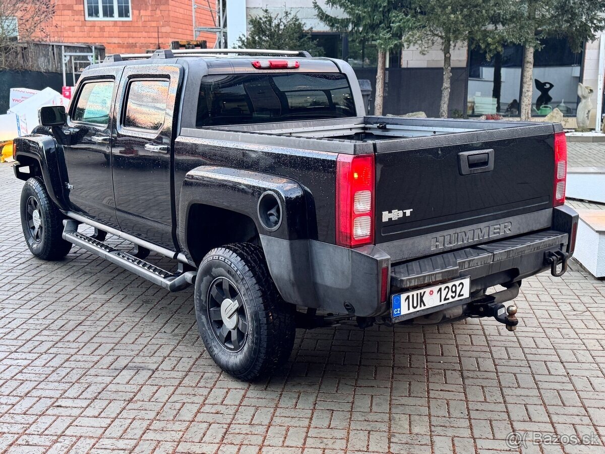 2009 Hummer H3T pickup - 11