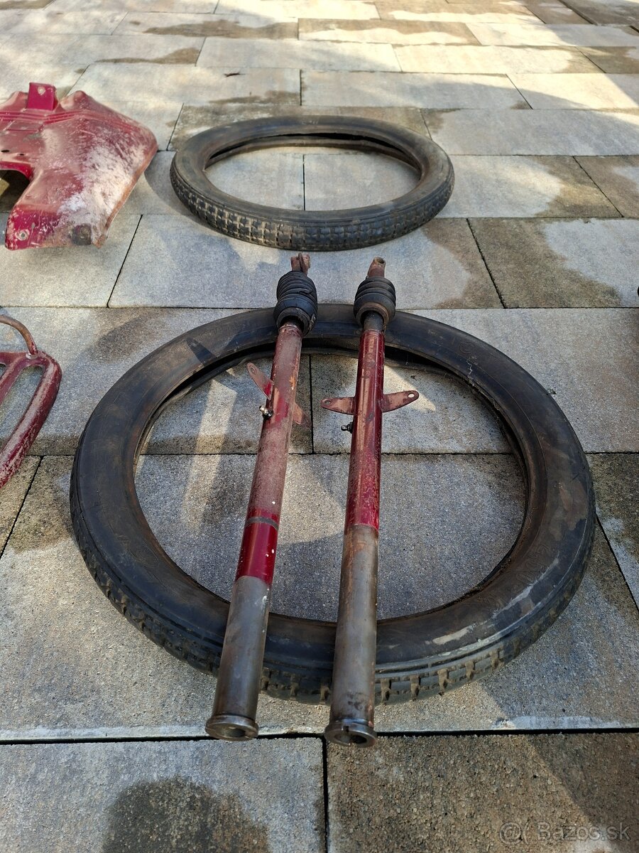 Jawa 555, verzia s revmaplechmi - 11