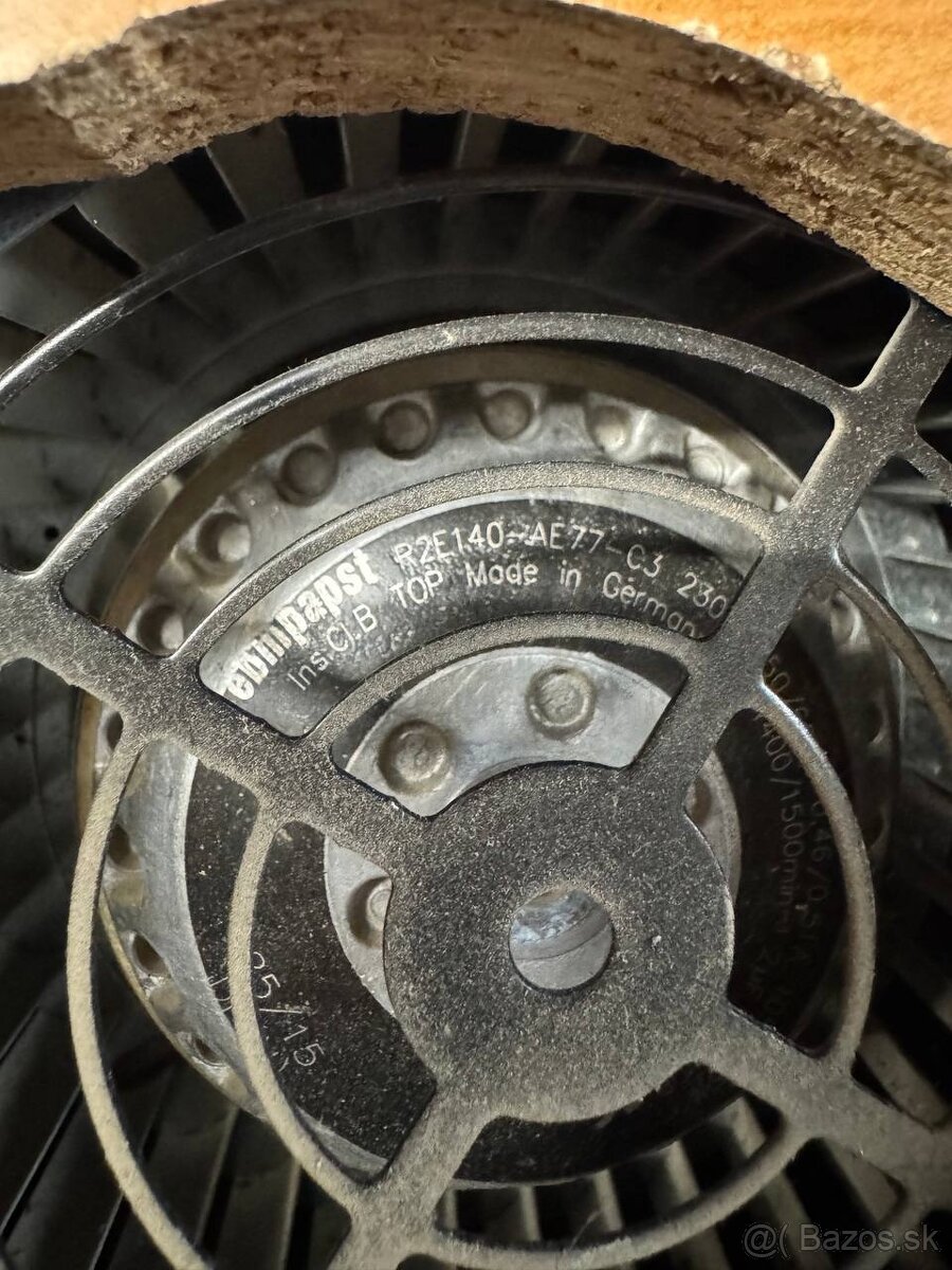 Ventilátor / kompresor s napájacím zdrojom a LED pásikmi - 11