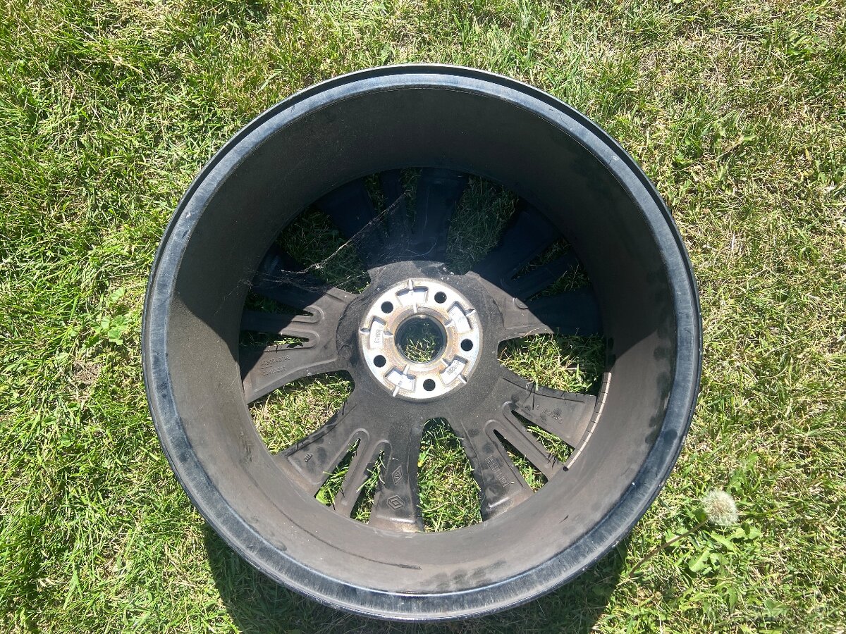 Renault Austral R20 4ks - 11