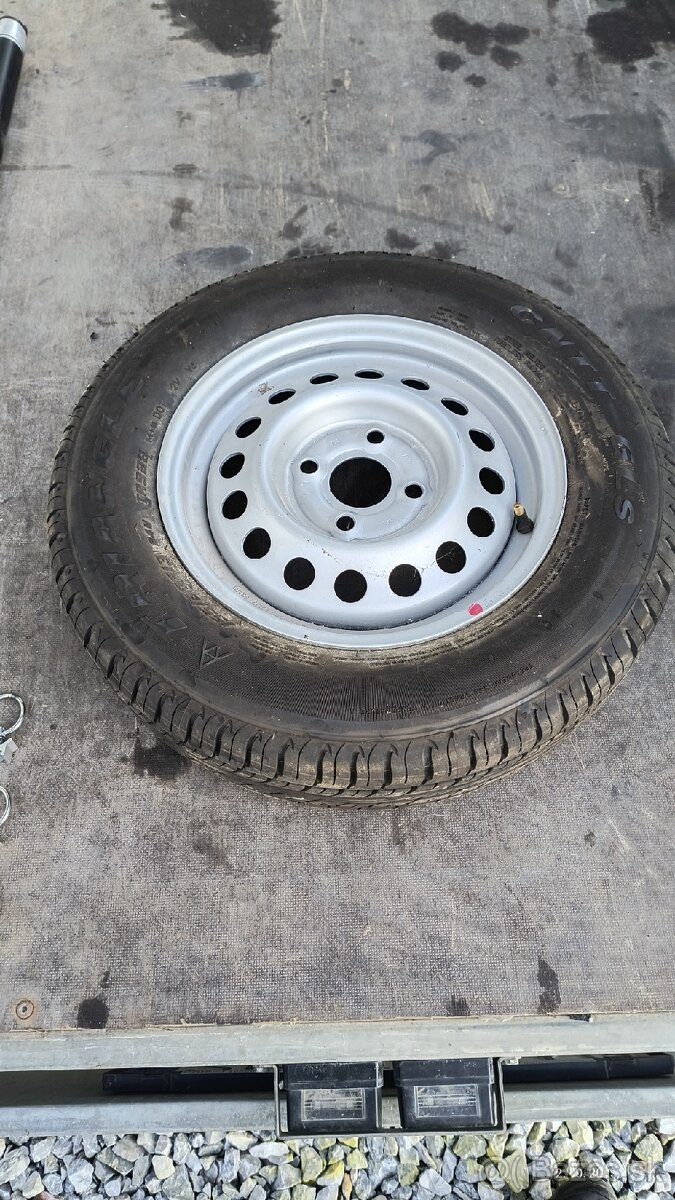 Prívesný vozík - 11