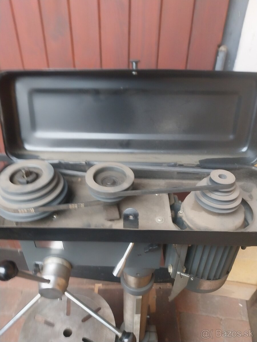 Stojanova vŕtačka 1 - 11