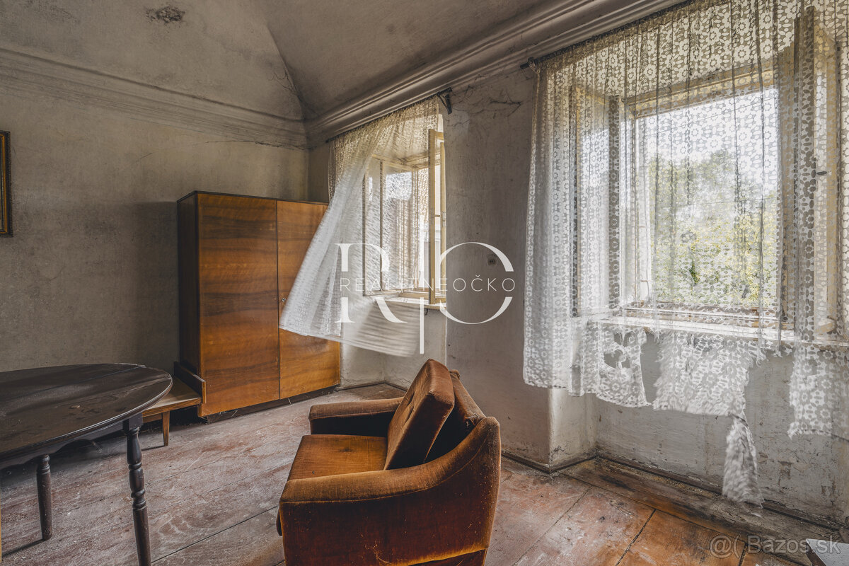 Na predaj Historická kúria , Partizánska Ľupča okr. LM - 11