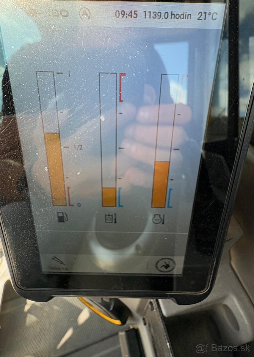 Rýpadlo JCB 50 Z- 5 tun -rok 2022 pouze 1139 mth TOP STAV - 11