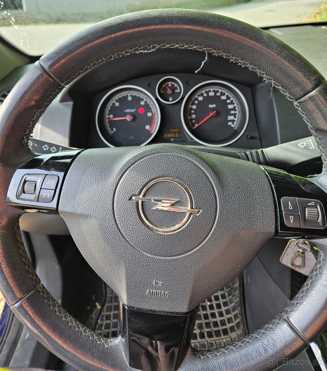 Opel astra H - 11