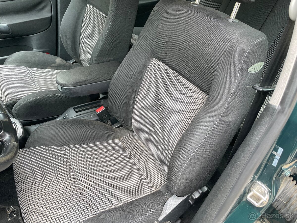 VW Golf IV 2.3 VR5 AUTOMAT - 11