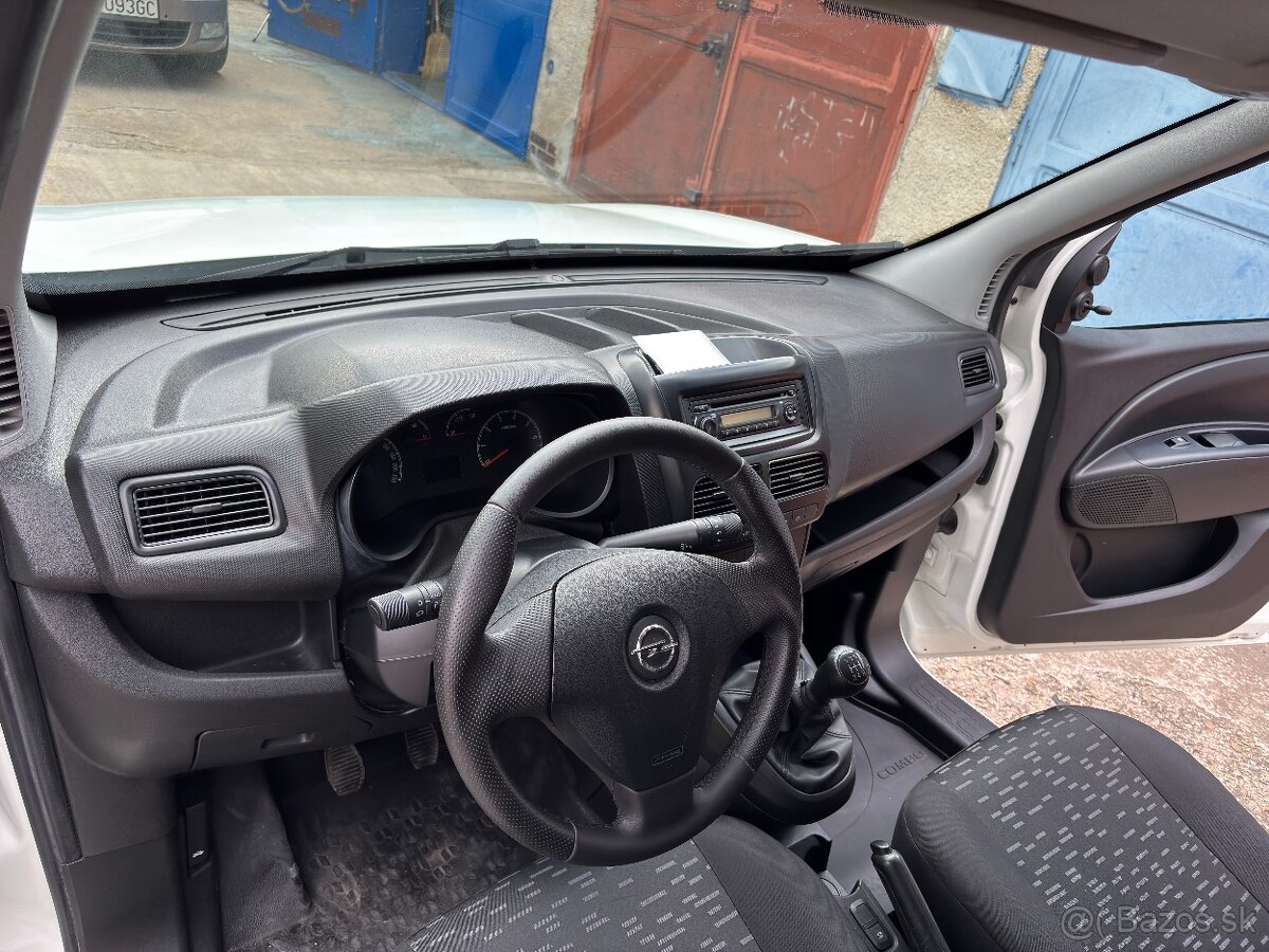 Opel Combo - 11