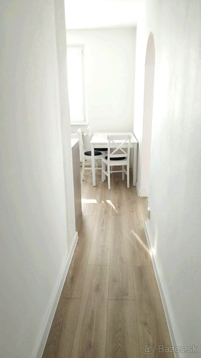 PREDAJ,3izb.byt v Lučenci na Vajanského ulici - 11