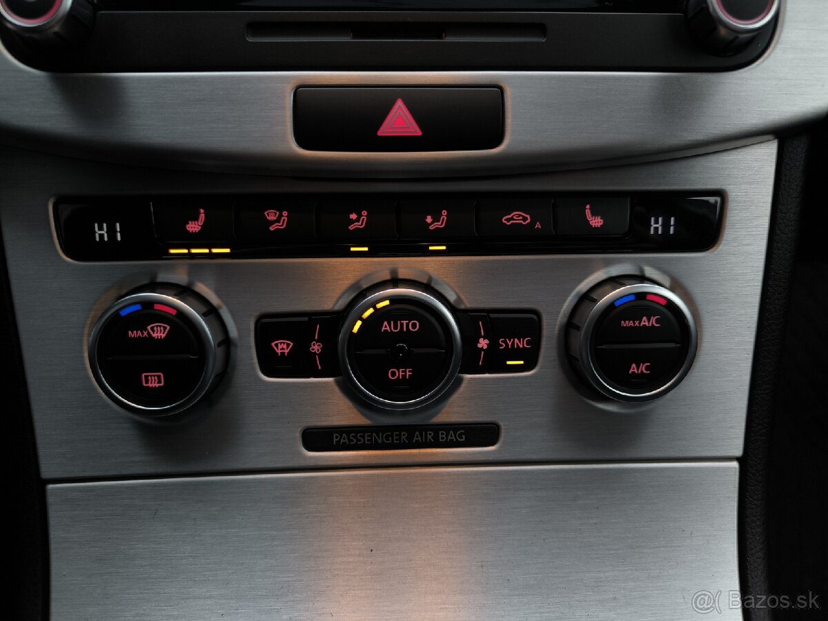 VW Passat Variant 2.0TDi DSG | R-Line | ŤAŽNÉ | 4MOTION - 11